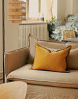 Loveseat Holi
