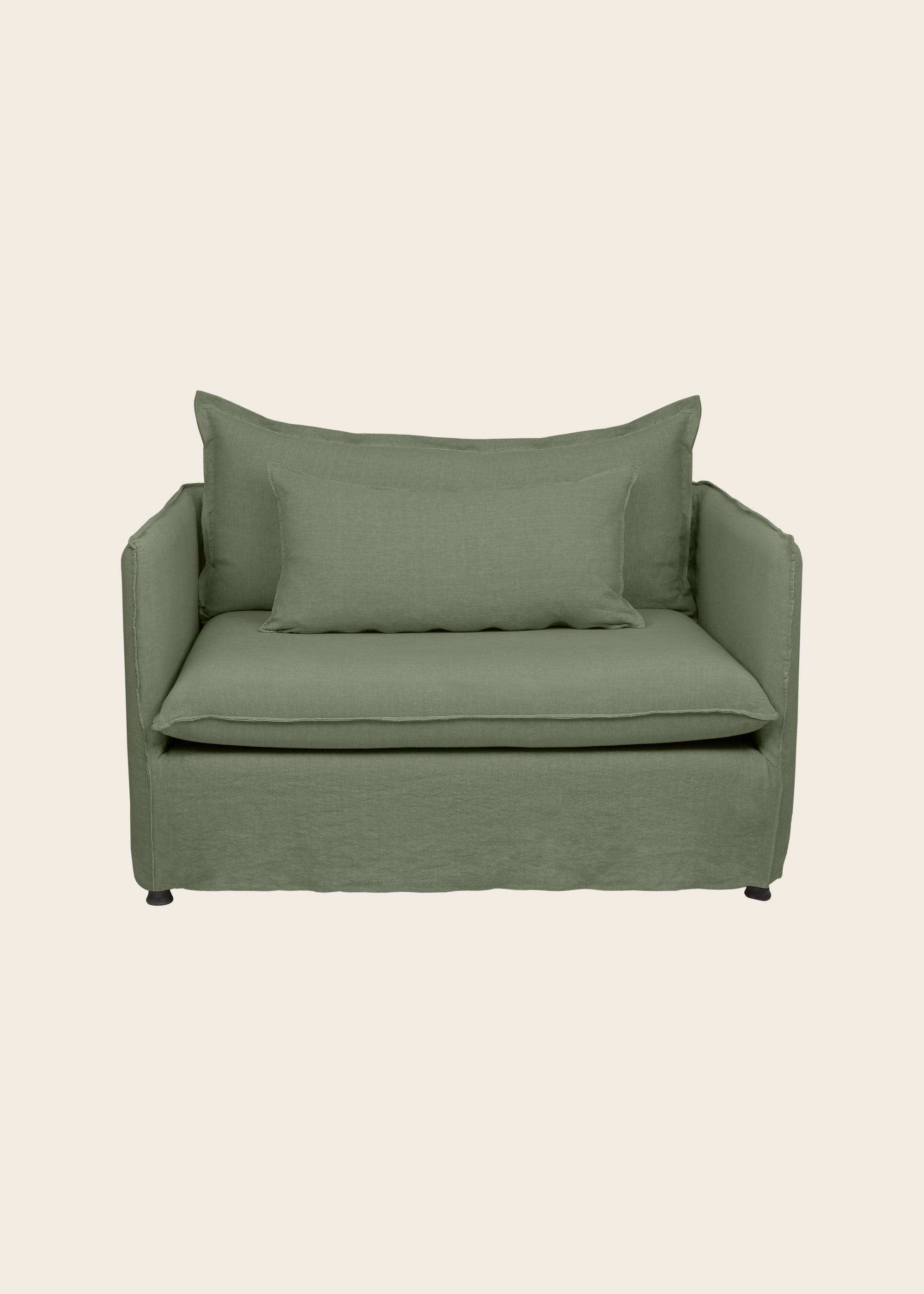 Loveseat Holi