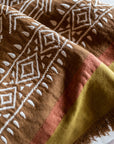 Plaid Dhara