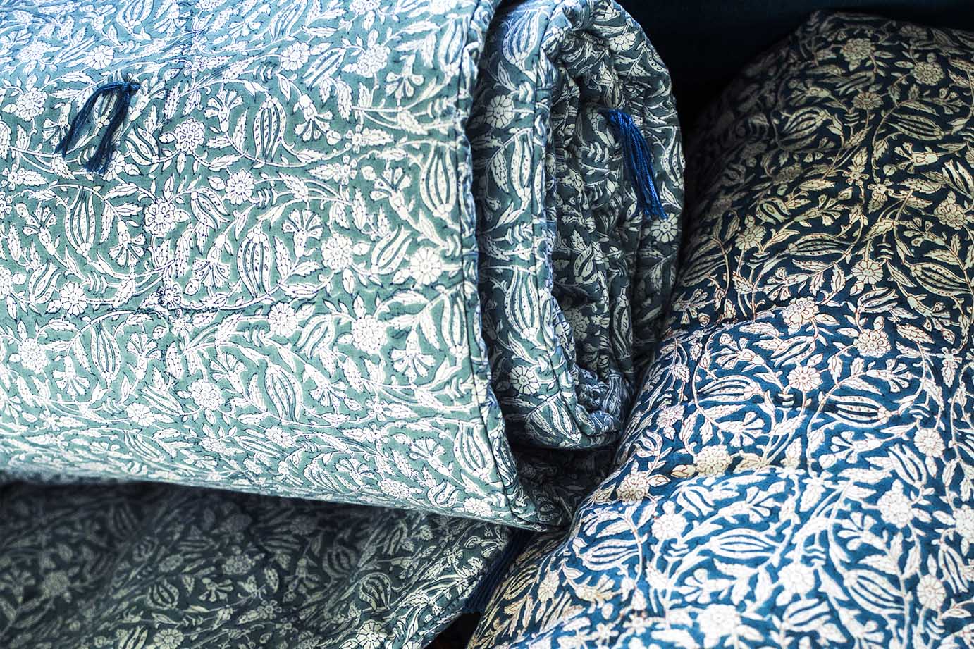 Sofa cover Tulipan